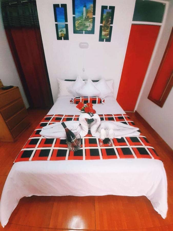 Hotel La Casa Miraflores リマ エクステリア 写真