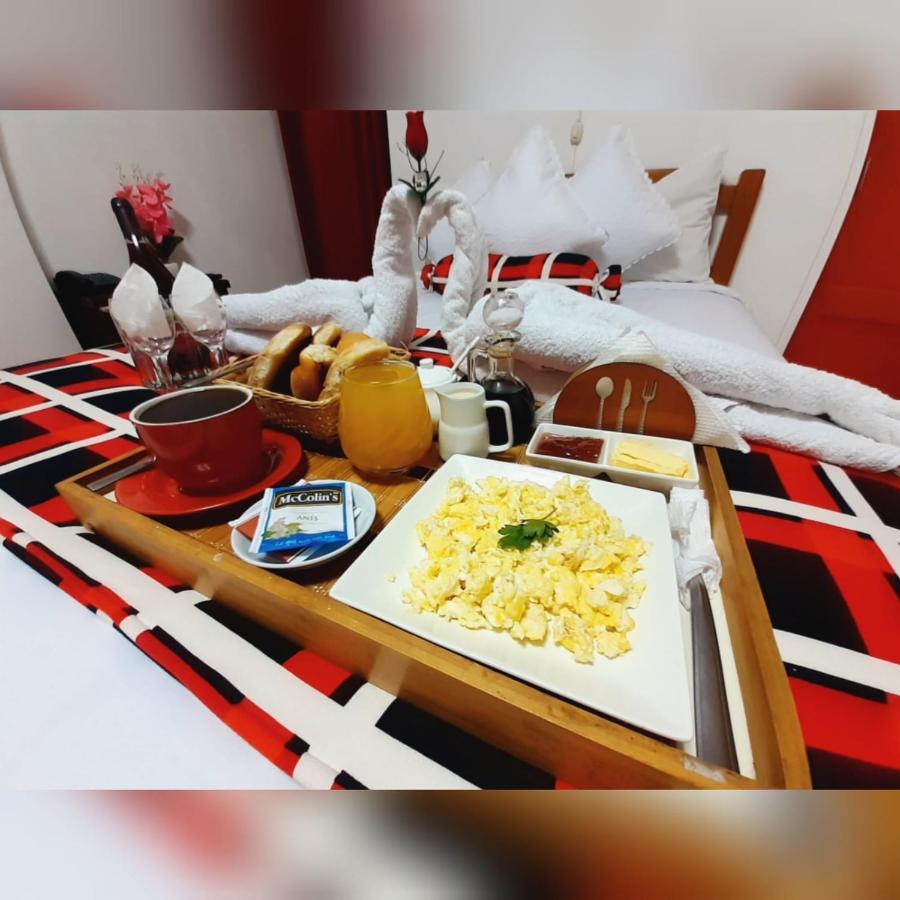 Hotel La Casa Miraflores リマ エクステリア 写真